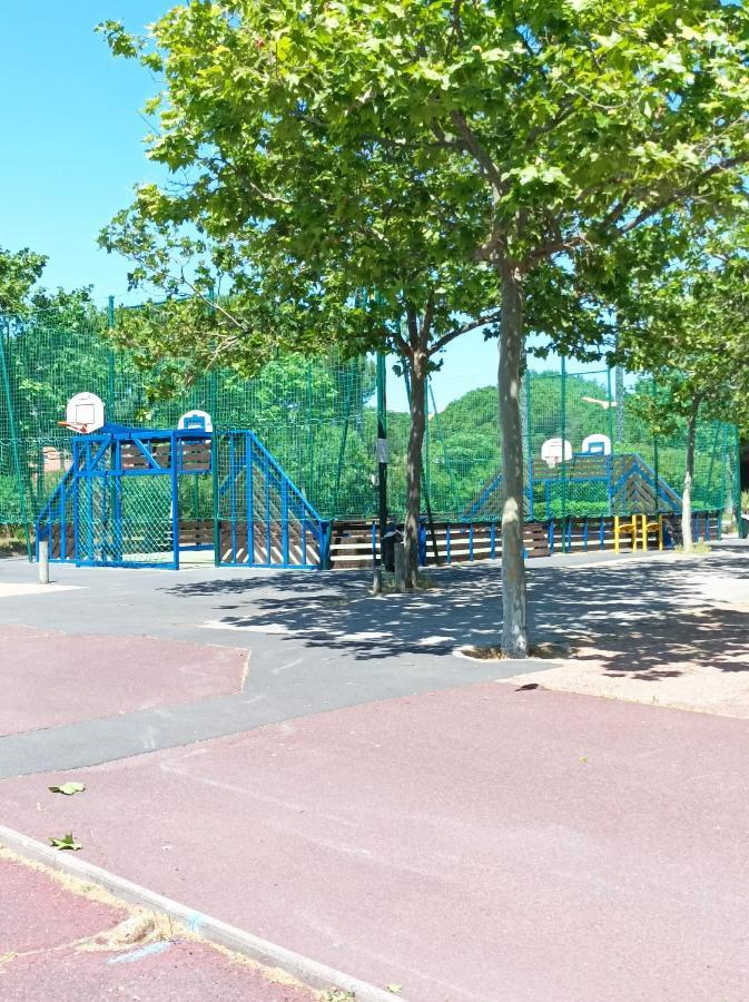 Apartament Lara 3 - T2 Loggia Piscine 2 Lits Doubles Parking Pres Du Centre-Port Et Ile Loisirs Agde Zewnętrze zdjęcie